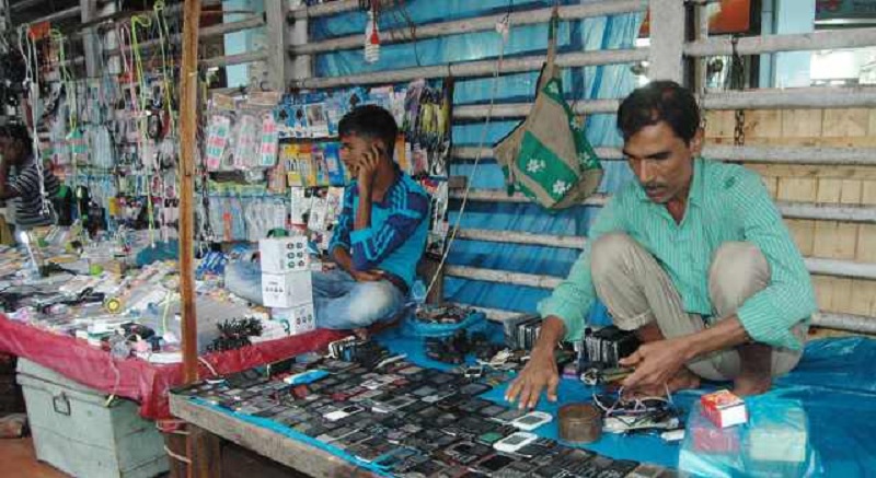 গুলিস্তান চোরাই মার্কেটের গল্প