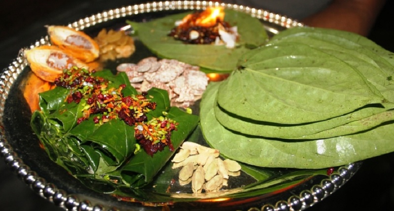 পান খেলে কি হয়