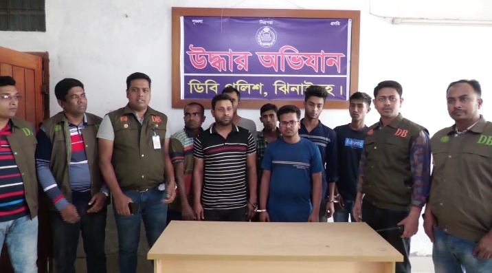 ঝিনাইদহে এজেন্টসহ ৭ জন অনলাইন জুয়াড়ি আটক