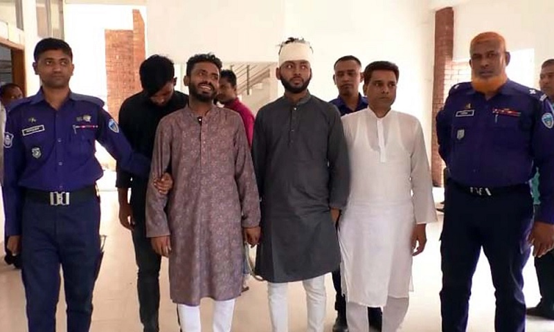 পুলিশ সদস্য আহত, ২১৫ জনের বিরুদ্ধে মামলা