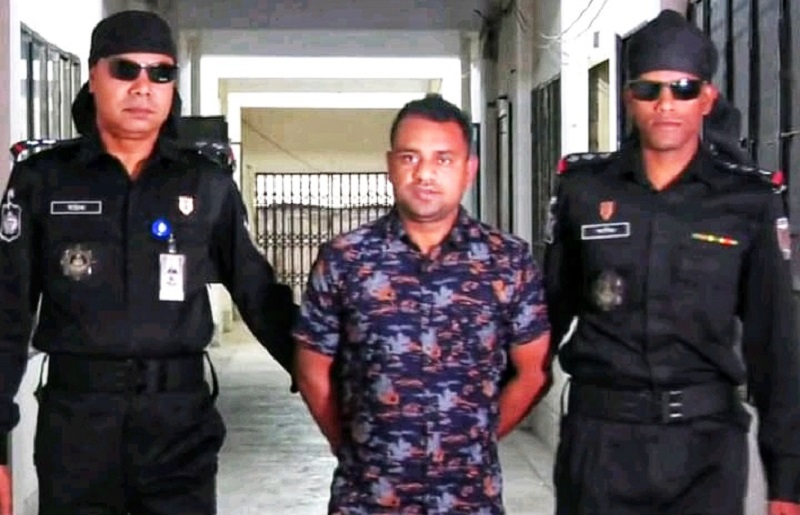 ঝিনাইদহে জ্বীনের বাদশা গ্রেফতার