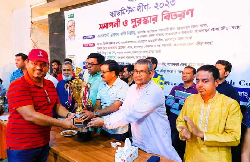 জামালপুরে ব্যাডমিন্টন লীগের সমাপনী ও পুরুষ্কার বিতরণ