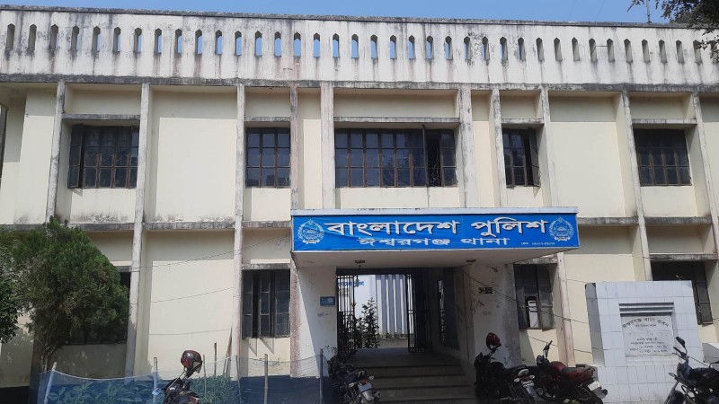 ময়মনসিংহে নারীর ঝুলন্ত মরদেহ উদ্ধার
