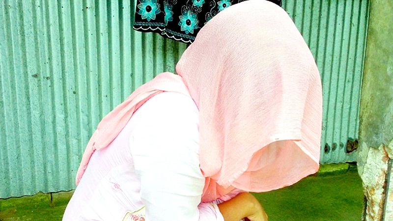 হামজা আমাকে বিয়ে না করলে আমি আত্মহত্যা করবো