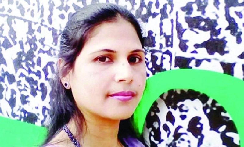 র‍্যাবের দাবি যুগ্ম সচিবের উপস্থিতিতে আটক হন জেসমিন