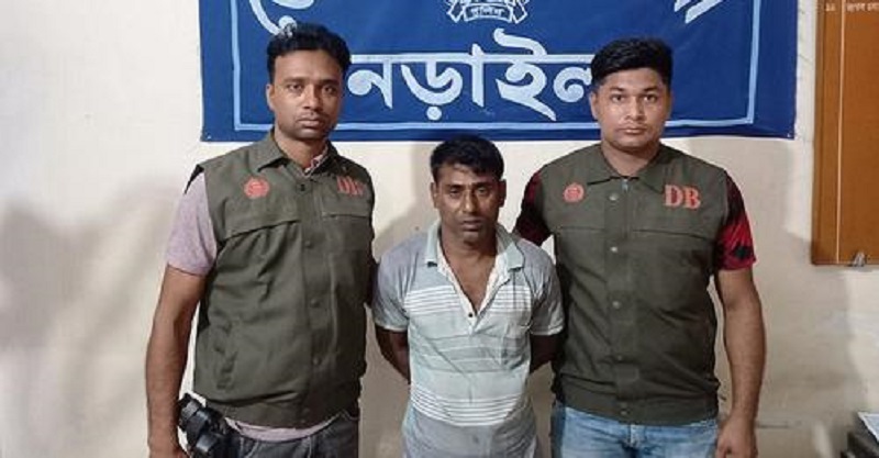 নড়াইলে গাঁজা-ইয়াবাসহ মাদক ব্যবসায়ী আটক