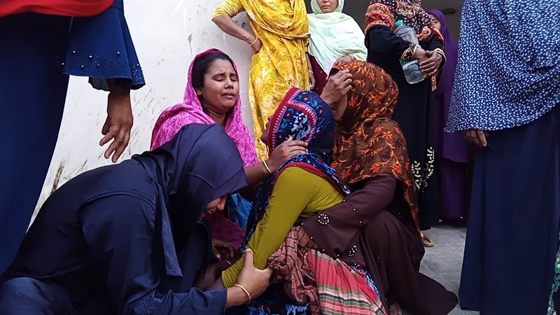 সাতক্ষীরা মেডিকেলে চিকিৎসা না পেয়ে রোগীর মৃত্যুর অভিযোগ
