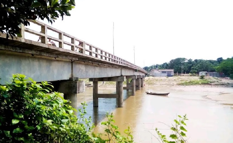 নেত্রকোণায় হারিয়ে যাচ্ছে নদ-নদীর নাব্যতা: হুমকির মুখে জীববৈচিত্র