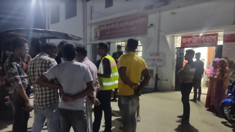 নড়াইলে মসজিদের টাকার হিসাবকে কেন্দ্র করে দু’গ্রুপের সংঘর্ষ 
