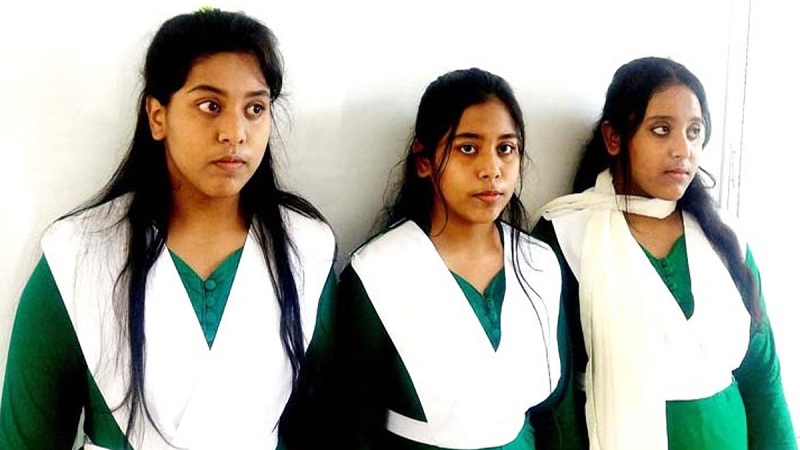 সখীপুরে একসঙ্গে তিন বোন এস এস সি পরিক্ষা দিল