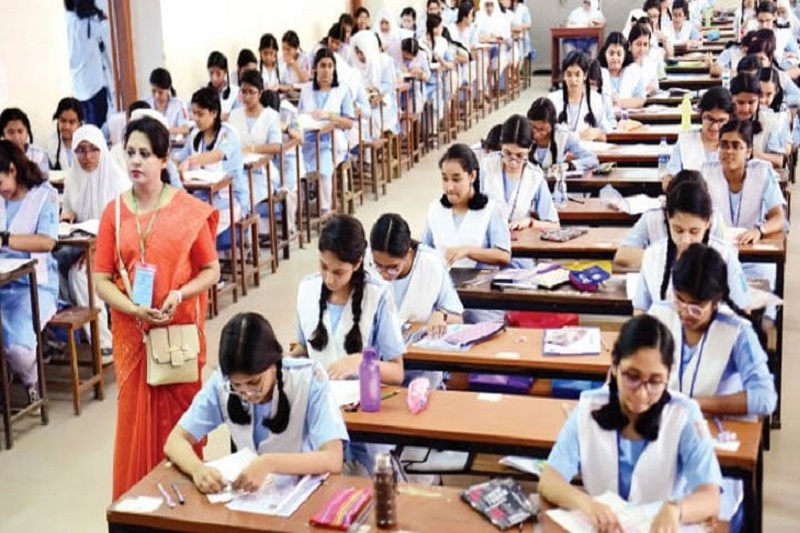 উপজেলা প্রশাসনের নির্দেশ অমান্য করে দ্বিতীয়বার কেন্দ্র ফি আদায়