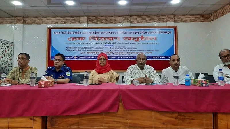 শেখ হাসিনা সরকারের শাসনামলে একজন রোগীও বিনা চিকিৎসায় মারা যাবে না: প্রতিমন্ত্রী