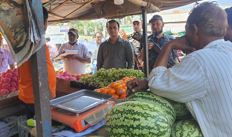 নড়াইলে ৬টি প্রতিষ্ঠানকে ৯ হাজার টাকা জরিমানা