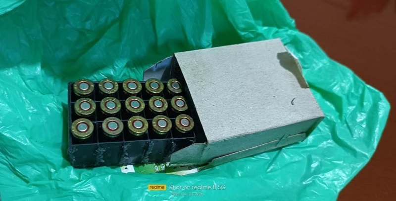 সীতাকুন্ডের যাত্রীবাহী বাস থেকে রিভালবারের গুলি উদ্ধার