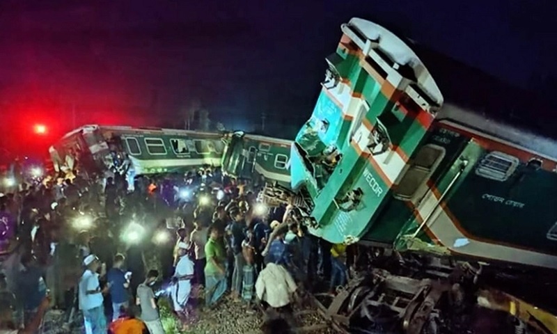 চট্টগ্রামগামী ঈদের প্রথম ট্রেন ‘সোনার বাংলা’র যাত্রা বাতিল