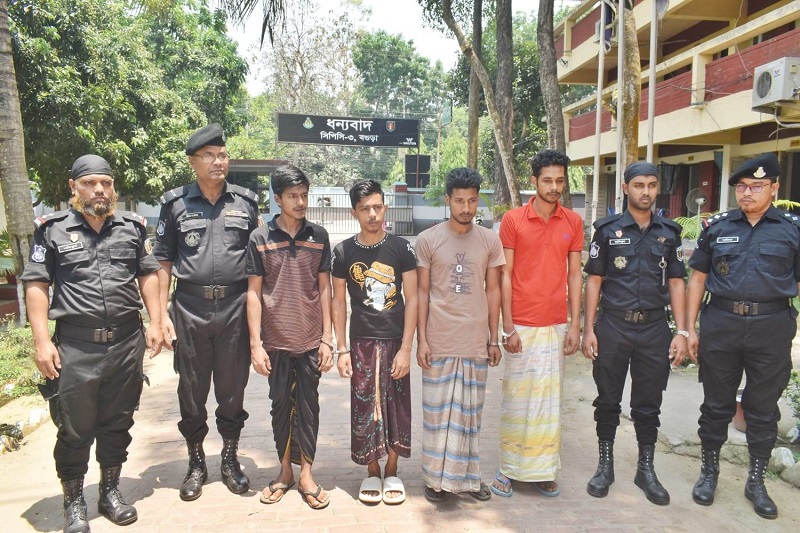 বগুড়ার ঝন্টু হত্যা মামলার ৪ আসামি গ্রেপ্তার