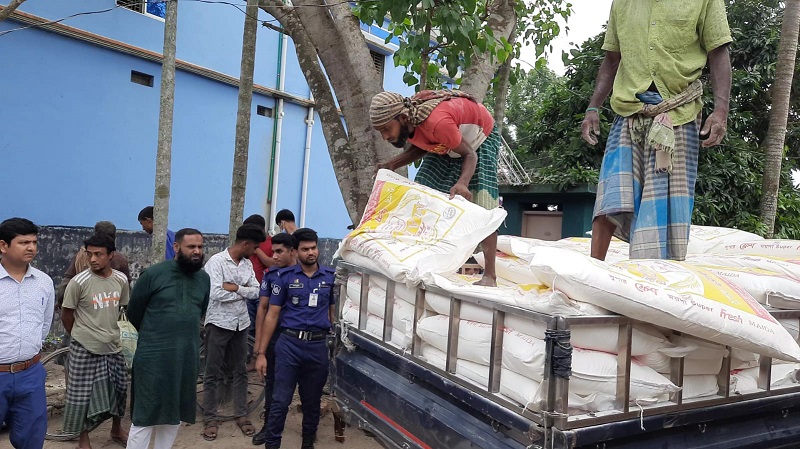 মেয়াদোত্তীর্ণ ময়দা বিক্রির দায়ে ৫০ হাজার টাকা জরিমানা