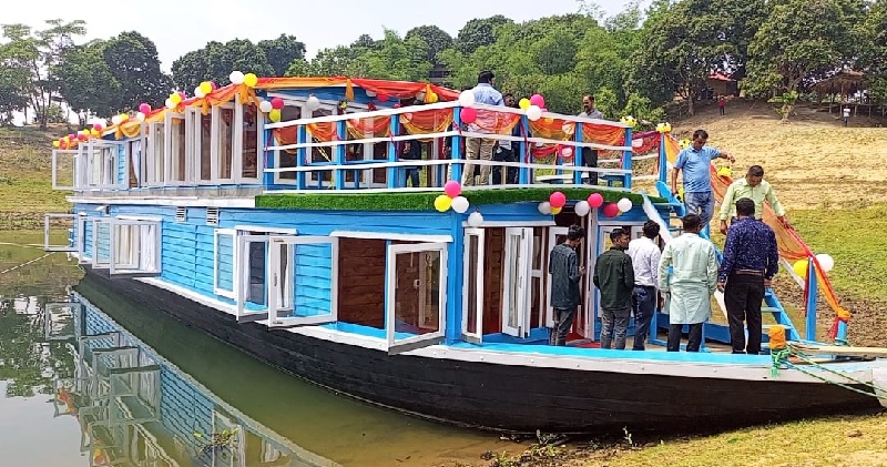 রাঙ্গামাটির কাপ্তাই হ্রদে বার্গী লেক ভ্যালী প্রিমিয়াম হাউজ বোটের উদ্বোধন