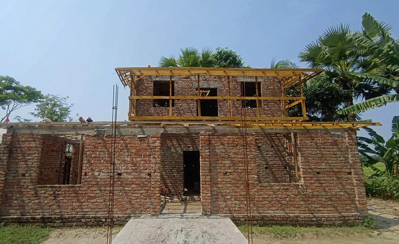 বরগুনায় মুজিবশত বর্ষের ঘর ভেঙ্গে দ্বিতল ইরামত নির্মাণ