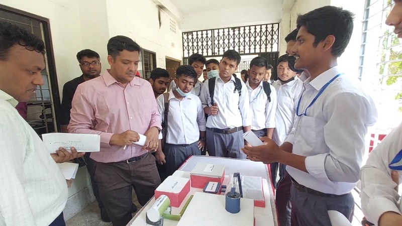 ঠাকুরগাঁওয়ে শিক্ষার্থীদের মেধা বিকাশে কেমিস্ট্রি কার্নিভাল অনুষ্ঠিত