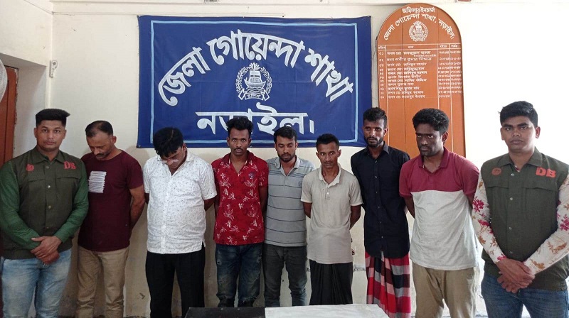নড়াইলে পুলিশি অভিযানে ইয়াবাসহ ২ মাদক ব্যবসায়ী আটক
