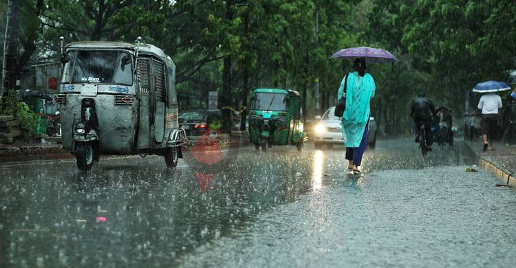 সারাদেশে হালকা থেকে মাঝারি ধরনের বৃষ্টির পূর্বাভাস