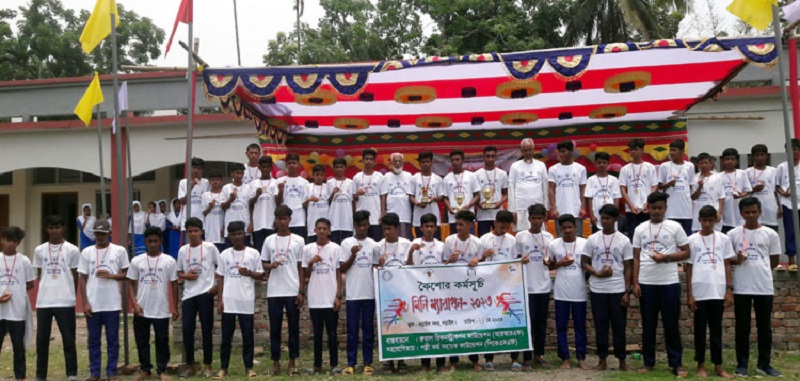 নড়াইলে স্কুল পর্যায়ে ম্যারাথন প্রতিযোগিতা অনুষ্ঠিত
