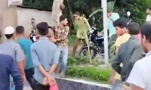 হেবা কমিটির সদস্যদের দৌরত্বে দুর্ভোগে দর্শনার্থীরা