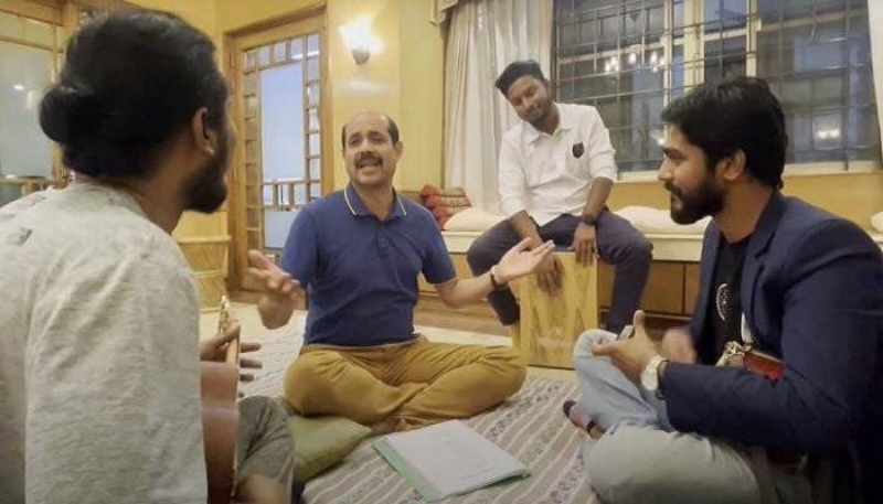 এবার গান গেয়ে ভাইরাল ঢাকা উত্তরের নগরপ্রধান