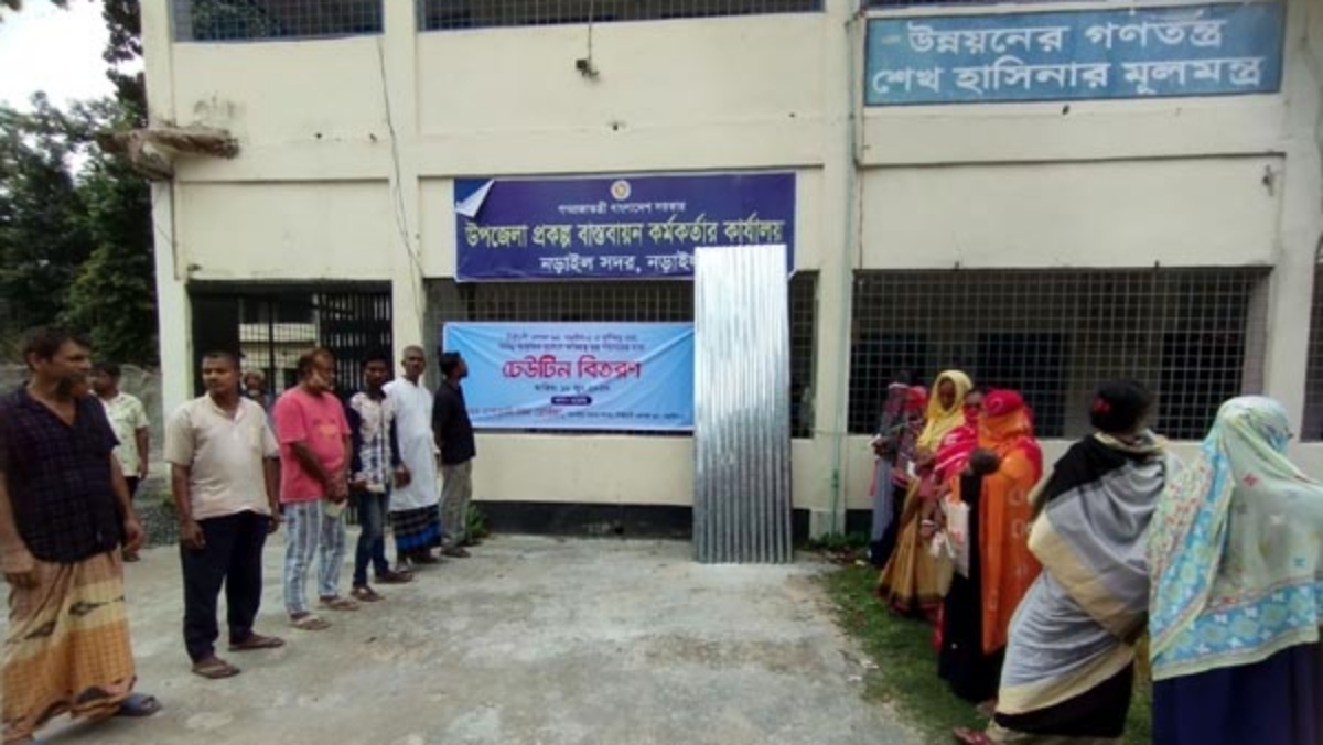 আপনারা ভালো থাকেন প্রধানমন্ত্রী সেটা চান: মাশরাফি