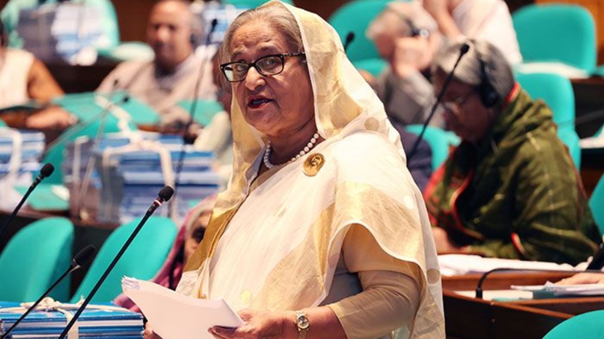 উচ্চমূল্যে পণ্য আমদানির কারণে রিজার্ভে টান পড়েছিলো: প্রধানমন্ত্রী