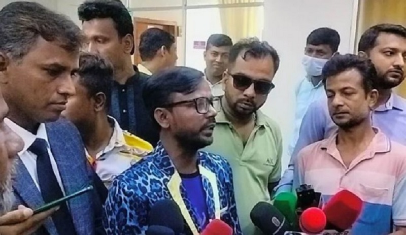 প্রার্থিতা ফিরে পেলেন হিরো আলম