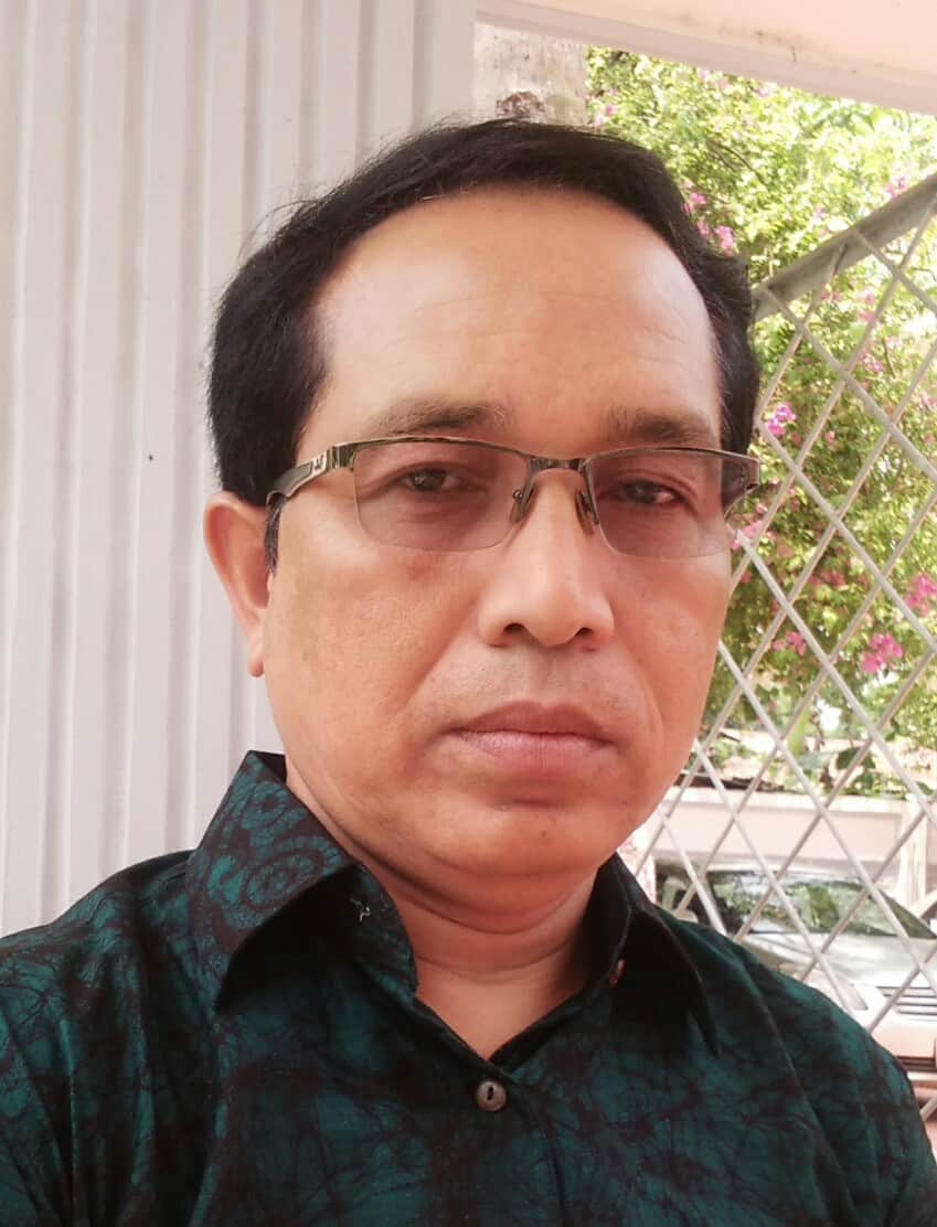 উজ্জ্বল মুৎসুদ্দী রাজস্থলীতে শ্রেষ্ঠ কলেজ শিক্ষক নির্বাচিত