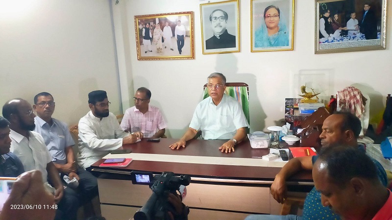 নারায়ন চন্দ্র চন্দ এমপি’র সাথে সাংবাদিকদের মতবিনিময় সভা অনুষ্ঠিত