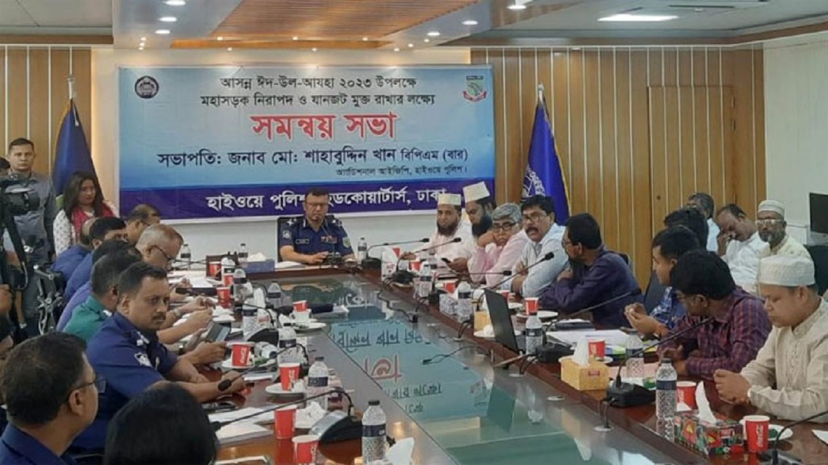 মহাসড়কে পশুবাহী গাড়ি থামানো যাবে না