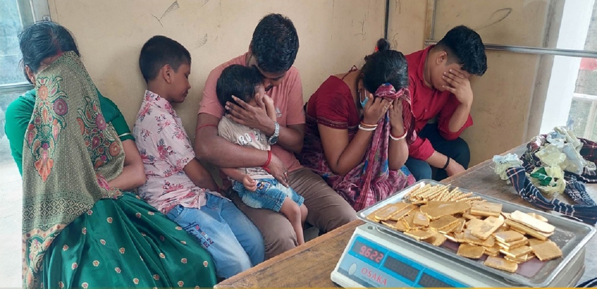 চট্টগ্রামে সাড়ে ৯ কেজি স্বর্ণসহ আটক ৪