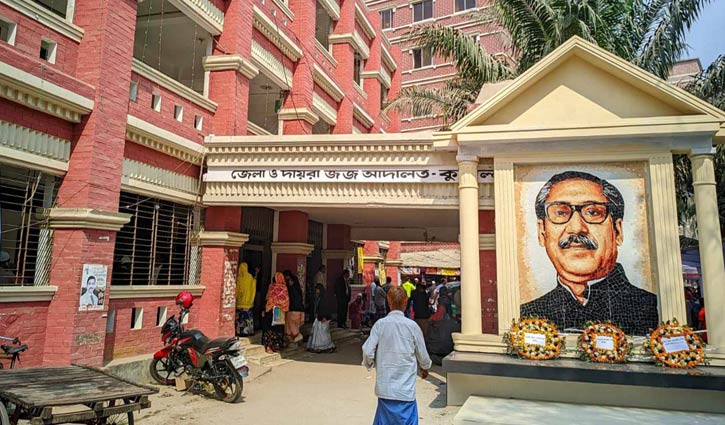 বাবাকে হত্যায় ৩ ছেলের ফাঁসি
