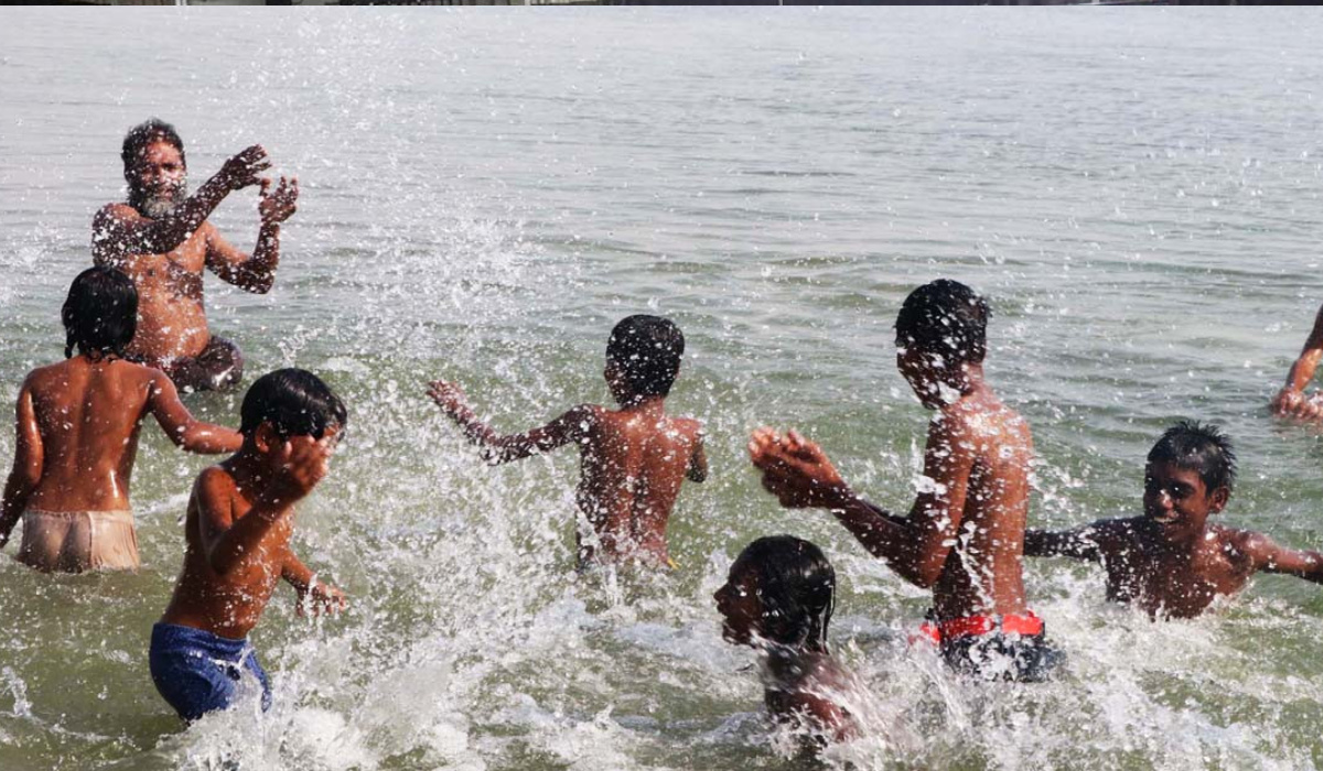 গরম বাড়তে পারে আরও