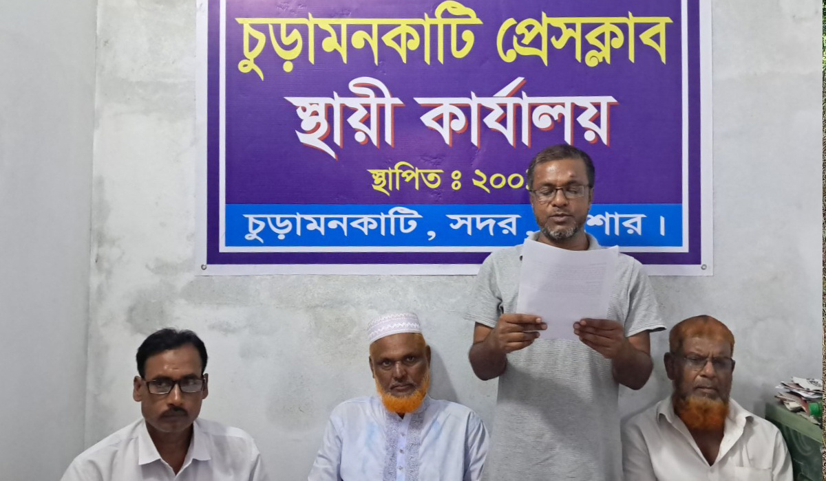 জমিতে প্রাচীর দেয়ায় ৫শ’ ট্রাক মাটি চুরির মামলা