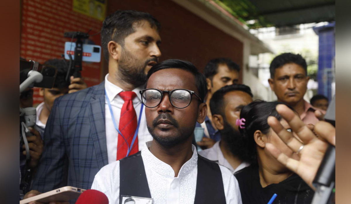 নির্বাচন প্রত্যাখ্যান করলেন হিরো আলম