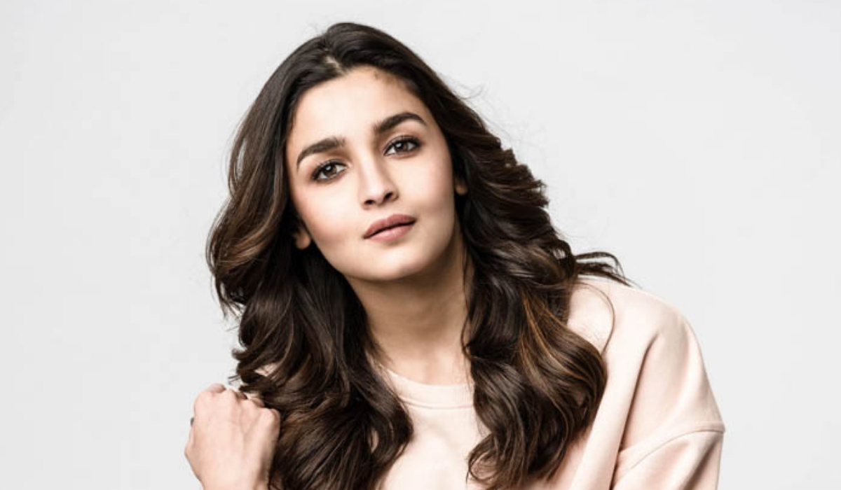 ‘খেলা হবে’ নিয়ে যা বলেন আলিয়া ‘খেলা হবে’ নিয়ে যা বলেন আলিয়া