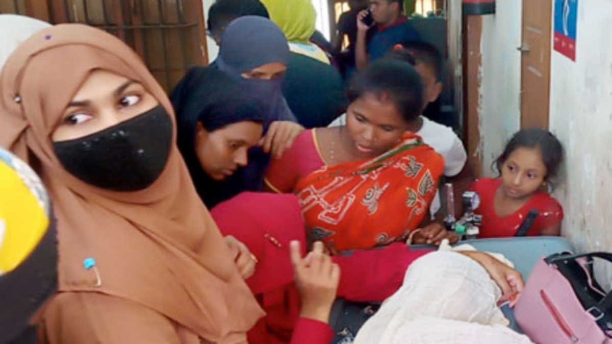 লোহাগড়ায় সড়ক দুর্ঘটনায় নববধুর মৃত্যু