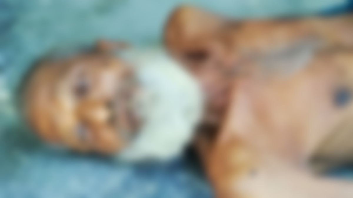 নড়াইলে স্কুলের বারান্দা থেকে বৃদ্ধের মরদেহ উদ্ধার