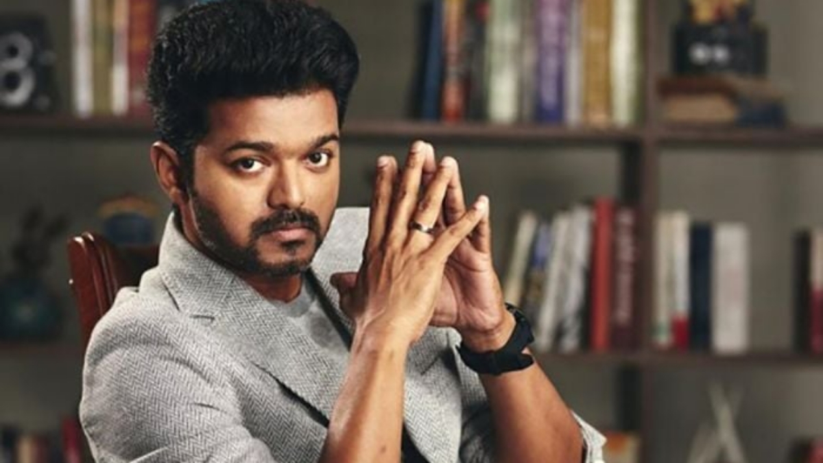 ট্রাফিক আইন ভেঙে জরিমানা দিলেন থালাপতি বিজয়