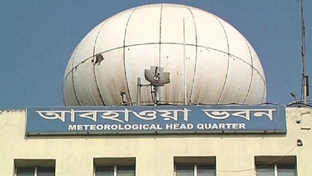 সব বিভাগে বজ্রসহ বৃষ্টির পূর্বাভাস, ৫ জেলায় তাপপ্রবাহ