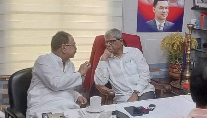 গয়েশ্বরকে দেখতে গেলেন মির্জা ফখরুল