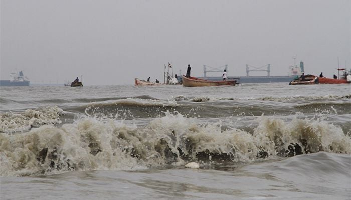 আজও উত্তাল বঙ্গোপসাগর, ভারী বৃষ্টির সম্ভাবনা
