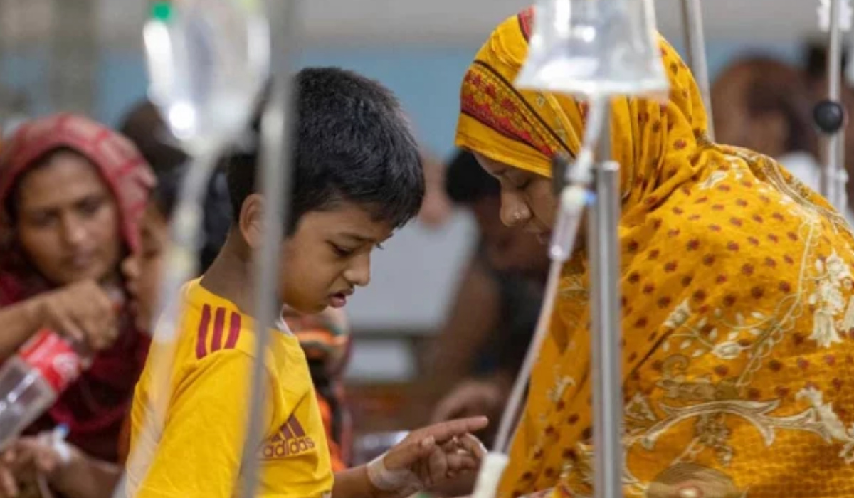ডেঙ্গুতে আরও ১০ জনের মৃত্যু, নতুন ভর্তি আড়াই হাজার