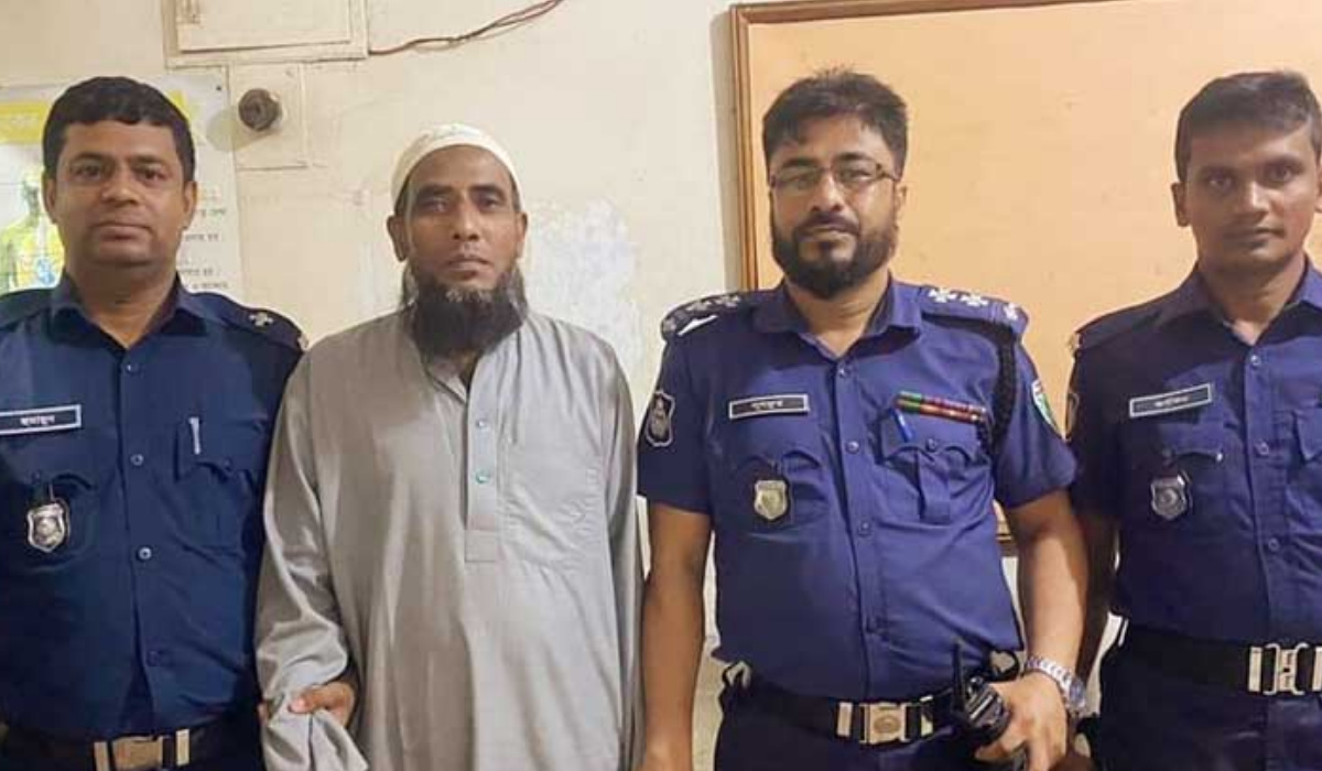 বোরকা পরে আসামির এলাকায় প্রবেশ, ৩৩ বছর পর গ্রেফতার