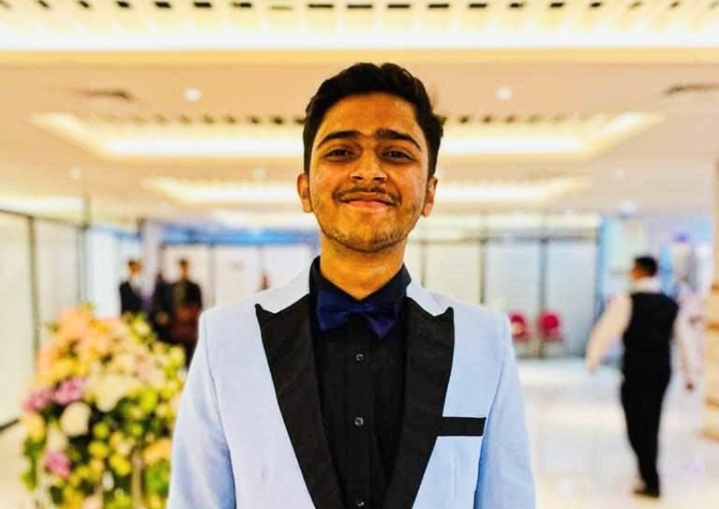গিনেস রেকর্ড গড়লেন জবি শিক্ষার্থী অংকন